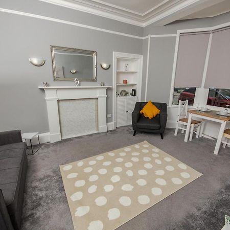 Bonhill Getaway Apartamento Dumbarton Exterior foto