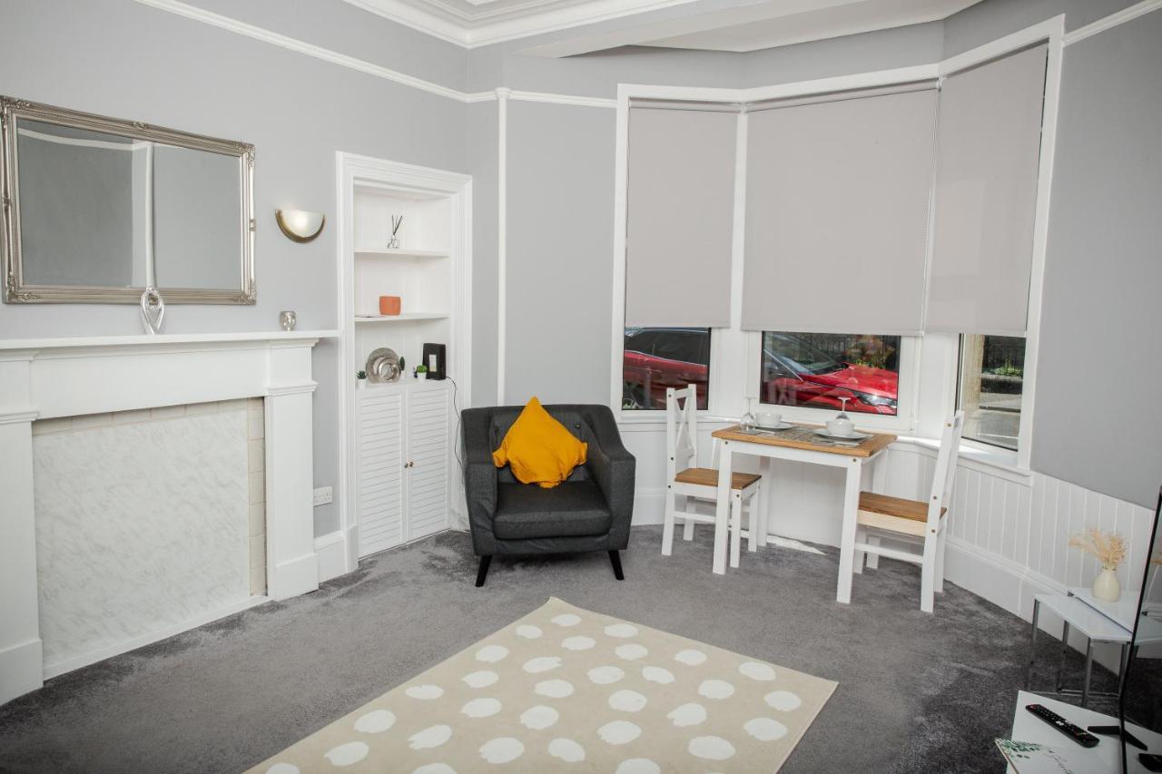 Bonhill Getaway Apartamento Dumbarton Exterior foto
