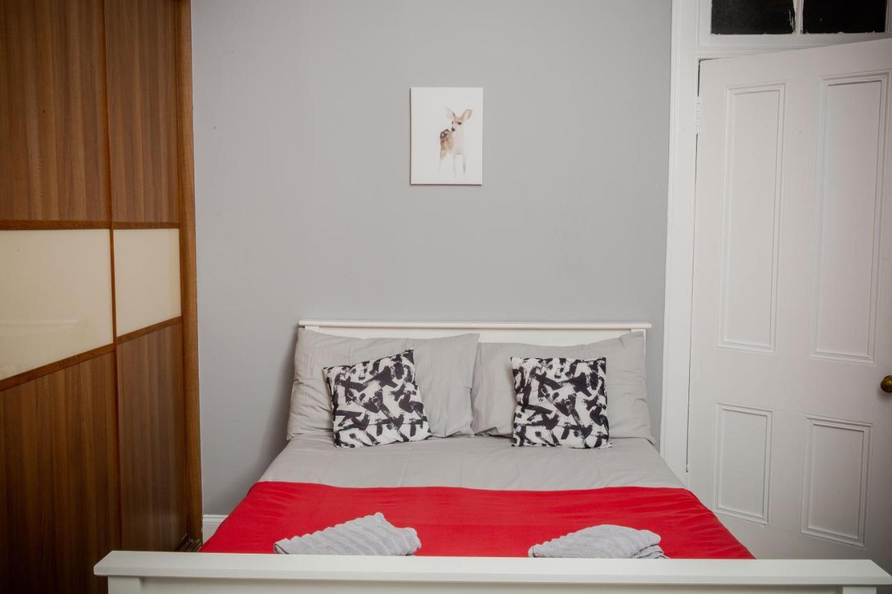 Bonhill Getaway Apartamento Dumbarton Exterior foto